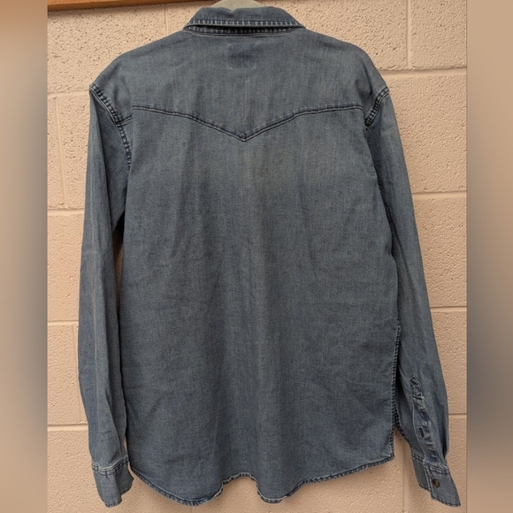 Sold Navy XL slim fit denim western button down shirt - Picture 6 of 8